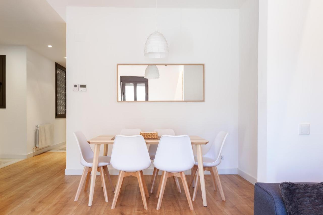 Akira Flats Urgell Apartment Барселона Экстерьер фото